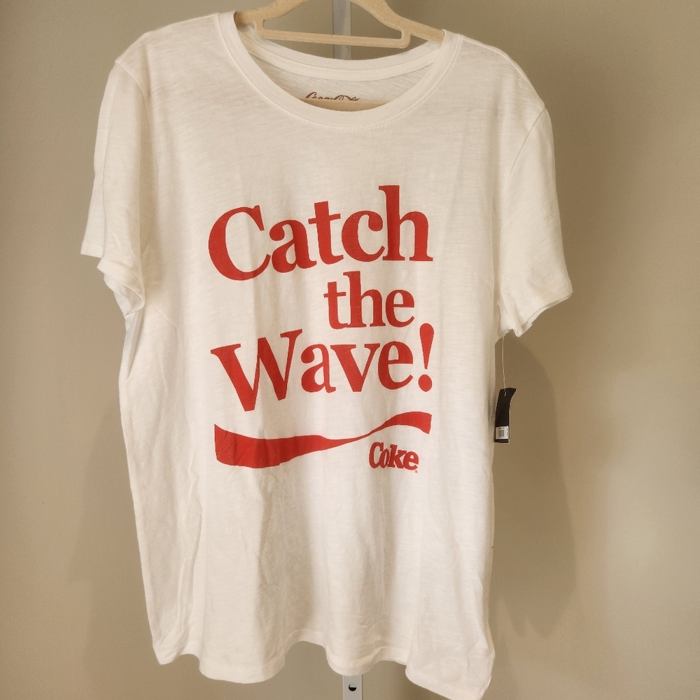 NWT Coke 'Catch the Wave!' White T-Shirt Lucky Brand Graphic Tee Sz L - Picture 10 of 11